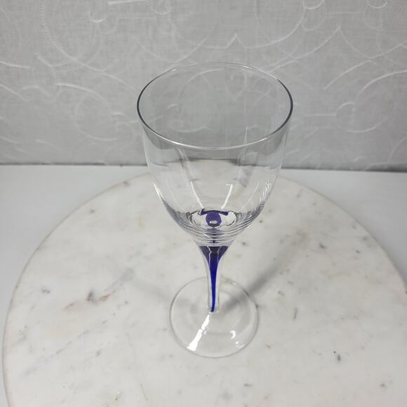 Pier 1 Wine Glass 8.25" Blue‎ Tear Drop Drip Minimalist Stemmed Goblet - Picture 4 of 12